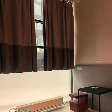 Thh アパート タリン