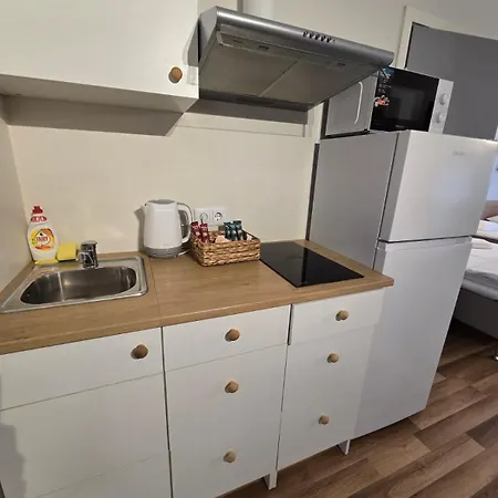 Thh